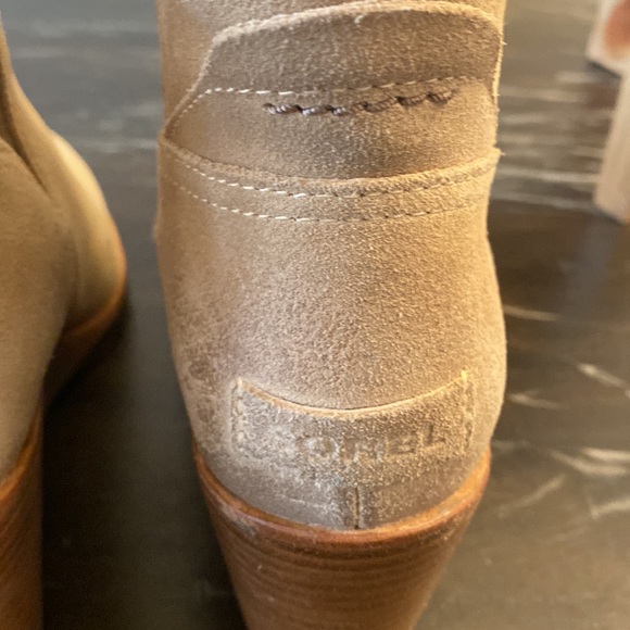 SOREL | After Hours Chelsea Tan Wedge Ankle Suede Boot women’s 8 - Picture 10 of 13